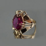 Retro Red Zircon Ring, New Small and Luxury Banquet Ring