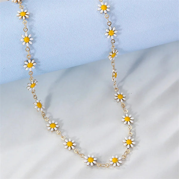 New Vintage Gold Plated Alloy Lucky Sunflower Chain Necklace For Women Female Fashion Boho Simple Choker Jewelry Party Gift
